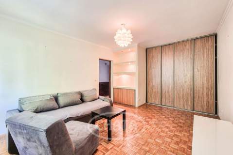 ul. Cynowa / Balkon / Rozkład / Media Miejskie
