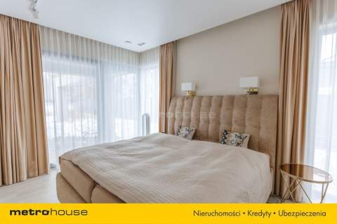 LUKSUSOWY DOM NIEOPODAL CENTRUM SEROCKA