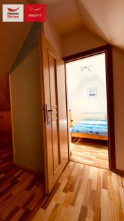 Dwupoziomowy apartament nad morzem z basenem