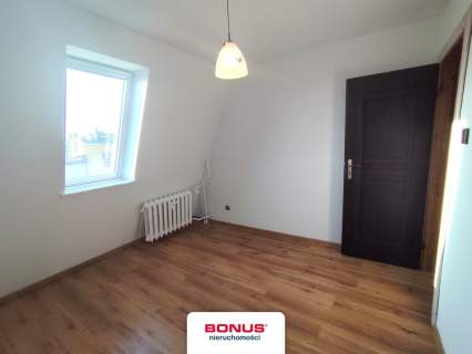 Mieszkanie - 3 pokoje w cichej okolicy
