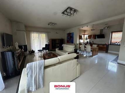 Komfortowy dom 185m2 przy jeziorze