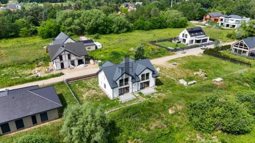 Połowa bliźniaka Stan Deweloperski Kobiałka