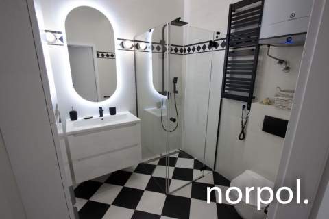 Nowoczesne mieszkanie z osobną sypialnią. Modernly furnished...