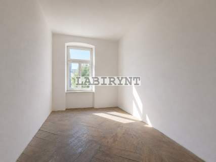 Lokal 100m2, 1. piętro, balkon, druga Aleja N.M.P.