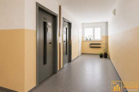 3 pokojowe mieszkanie w pięknej zielonej okolicy ul. Sieradzka