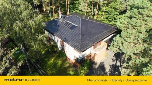 Nowoczesna willa w zieleni - komfort i prywatność 