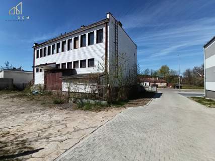 Budynek usługowy w Kuźnicy