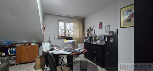 Sprzedam dwupoziomowe mieszkanie 80m2-Centrum