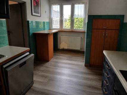 centrum kamienica całe piętro 140m2
