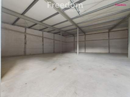 Na wynajem hala magazynowa 740m2 - PIONKI