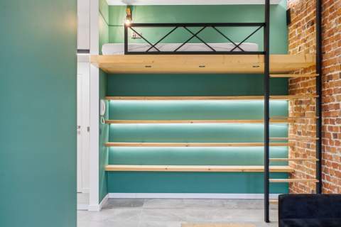Unikalna kawalerka w stylu loft z antresolą