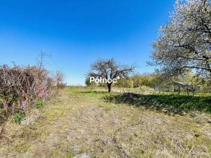 3 pokoje, 2 ogródki i garaż w cenie Wierzbica