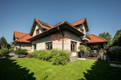 Komfortowy dom dla rodziny ogród sauna działka 920 m2 
