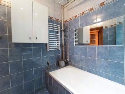 M3 w centrum - 2 nieprzechodnie pokoje, balkon, CO miejskie