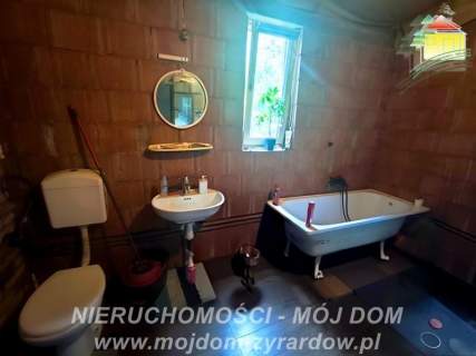 Parterowy dom na ładnej działce Adamów Wieś.
