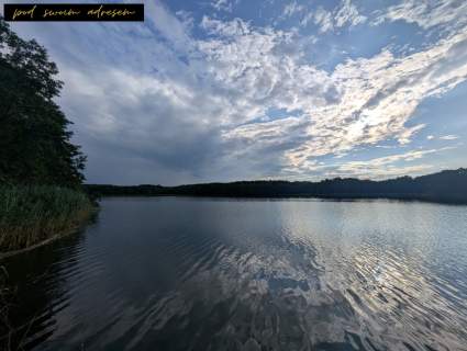 Działki nad jeziorem Spokój, natura i własność