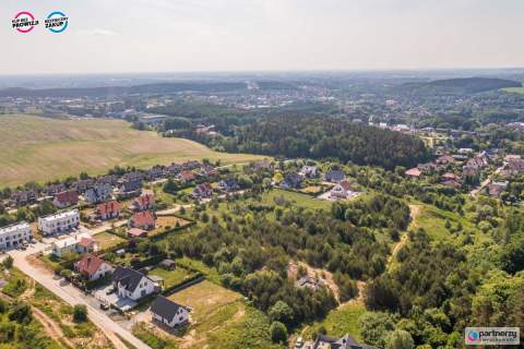 4 działki objęte mpzp dopuszczającym m.in szereg
