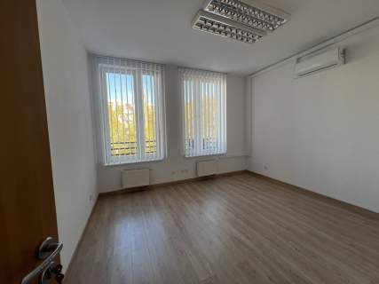 Lokal z najmecą w Centrum AB 