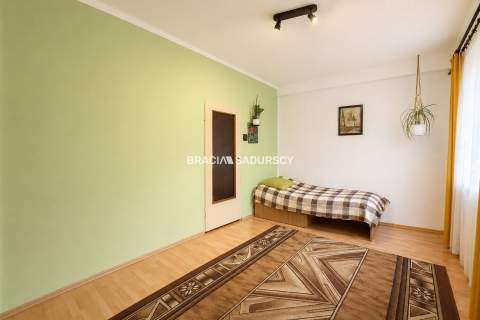 Przestronne 4-pok, balkon, spiżarka, loggia