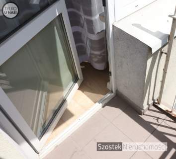 1 piętro na Tysiącleciu z balkonem i nową łazienką