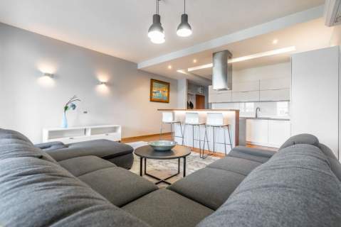 Mieszkanie o pow.102m2 ul. 3 Maja