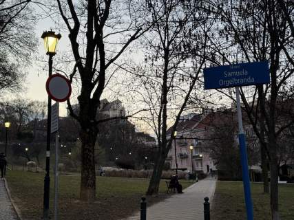 3 pokoje w kamienicy, widok na Zamek Królewski