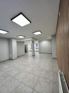 Lokal usługowy / biurowy 65m2- Warszawa pasaż