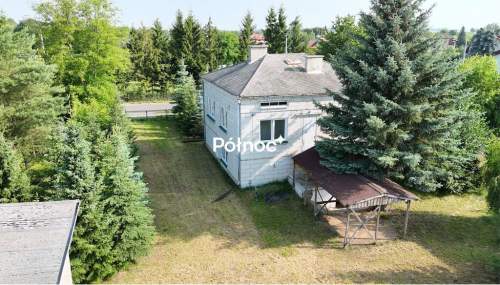 Dom z dwoma mieszkaniami. Duża działka 0,25 ha