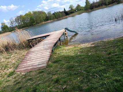 DOM Z CEGŁY, Z WŁASNĄ LINIĄ BRZEGOWĄ 200 M 