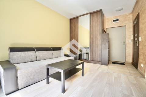 Kawalerka 27 m Balkon garaż PKP Gocławek