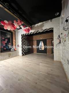 Nieruchomość komercyjna do wynajęcia, 140 m2, Bielsko-Biała