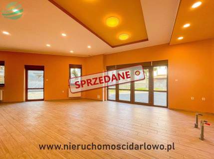 Dom apartamentowy w Darłowie z funkcją usługową na