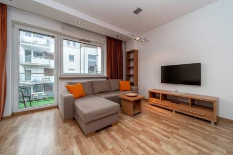 3 pokoje, balkon, mp - Stróżyńskiego 13