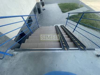 Biuro , 24h , ochrona , parking,rampa,recepcja