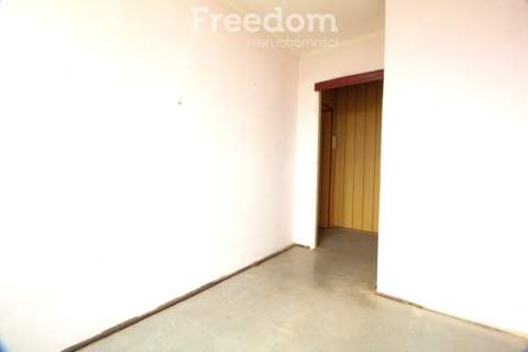 60 m2 2 piętro do remontu