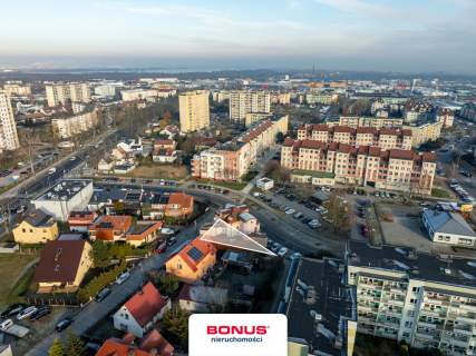 Budynek mieszkalno-usługowy 5 mieszkań 2 lokale