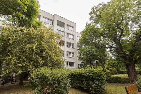 2 pokoje przy Łazienkach balkon zieleń i cisza