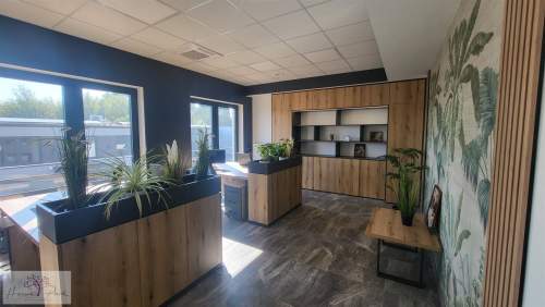 Lokal biurowy Pabianice umeblowany magazyn