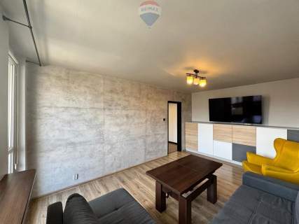 Dwupokojowe M - 51 m po remoncie balkon