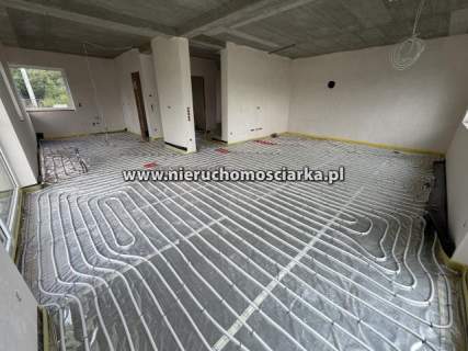 Nowy dom o bardzo funkcjonalnym układzie 207 m2