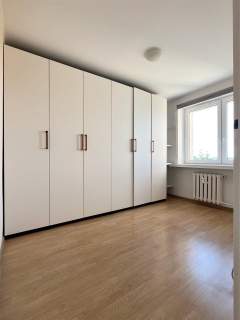 Duży balkon, ładny widok, dużo światła, fajne