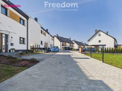 Wieliczka - z ogródkiem i 2 miejscami parkingowymi