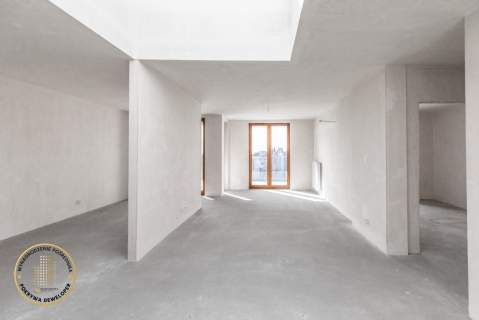 Przestronny apartament w centrum miasta