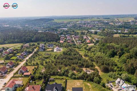 4 działki objęte mpzp dopuszczającym m.in szereg