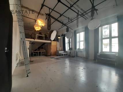 297 m2 z parkingiem przy Mokotowskiej.