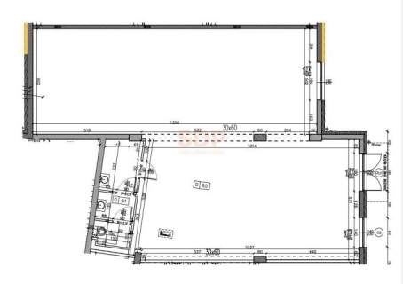 Lokal 136 m2, witryna, wejście z ulicy, parking.