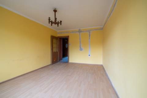 2 pokoje z możliwością przerobienia na 3 z balkonem