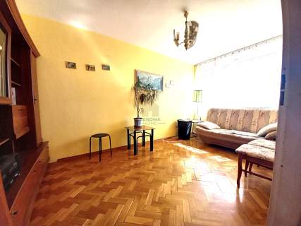Jasne 2 pokoje z osobną kuchnią i widokiem na góry