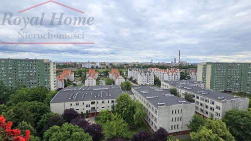 Przestronne, b. ładne 3 pok. z balkonem.