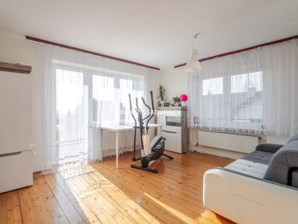 Rząska dom 250 m2 działka 6 arów ocieplony